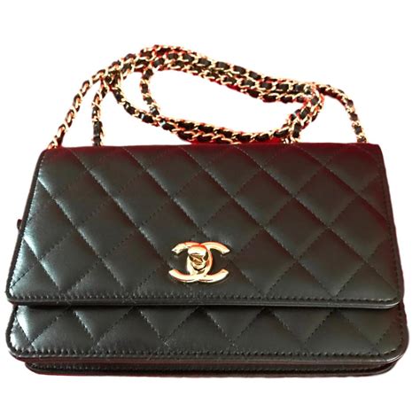 Petite maroquinerie Chanel femme .